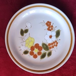 Mountain Wood Collection Stoneware. Trellis Blossom, Dinner Plate. Japan